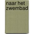 Naar het zwembad