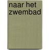 Naar het zwembad by Lucas Arnoldussen
