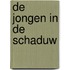 De jongen in de schaduw