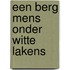 Een berg mens onder witte lakens