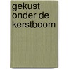Gekust onder de kerstboom door Christy McKellen