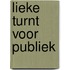 Lieke turnt voor publiek