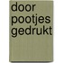 Door pootjes gedrukt