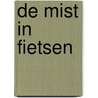 De mist in fietsen by Susannah Stracer