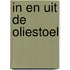 In en uit de oliestoel