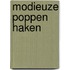 Modieuze poppen haken